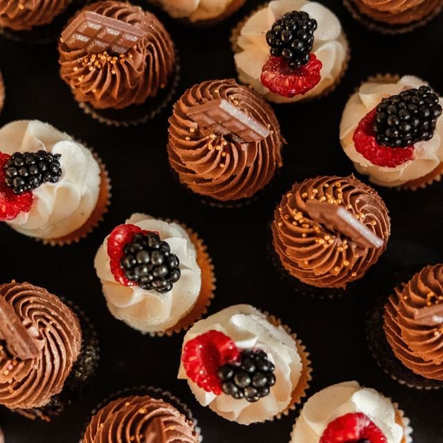 Čokoládové cupcakes s ovocem